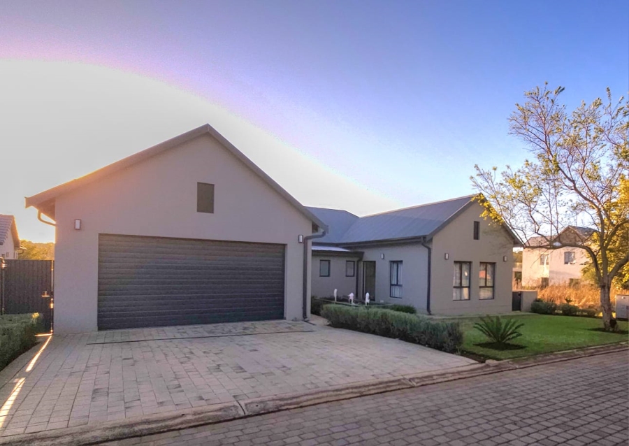 3 Bedroom Property for Sale in Meerhof North West